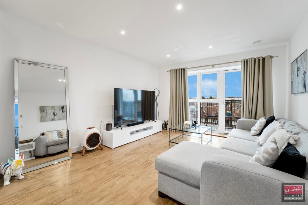 Property photo 2 of 11 Dsc02080