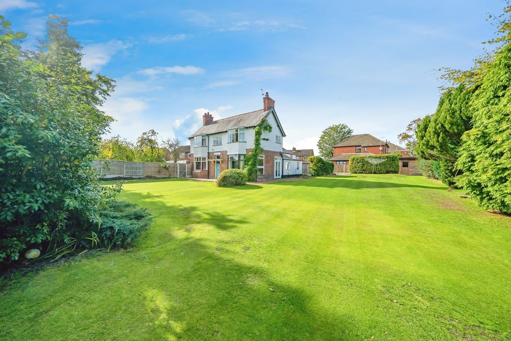 Property photo 2 of 20 Garden