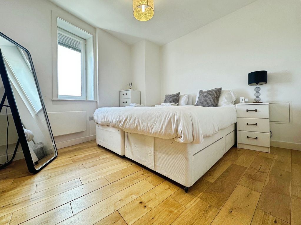 Property photo 3 of 6 Pbox-Img.Jpg