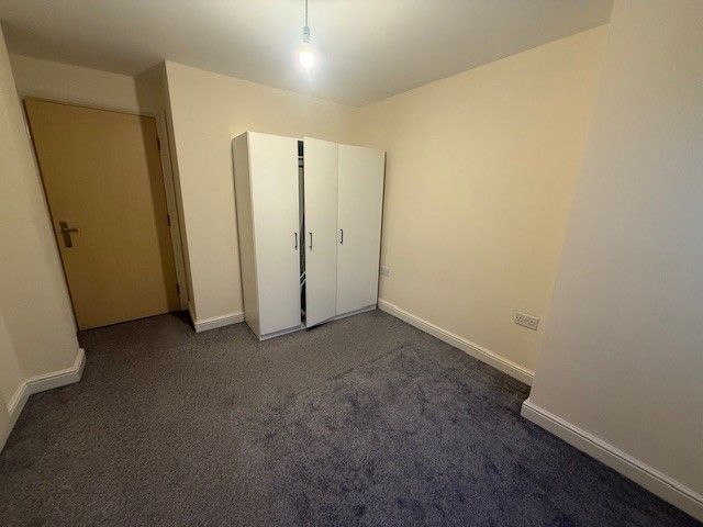 Property photo 3 of 7 Lounge Area