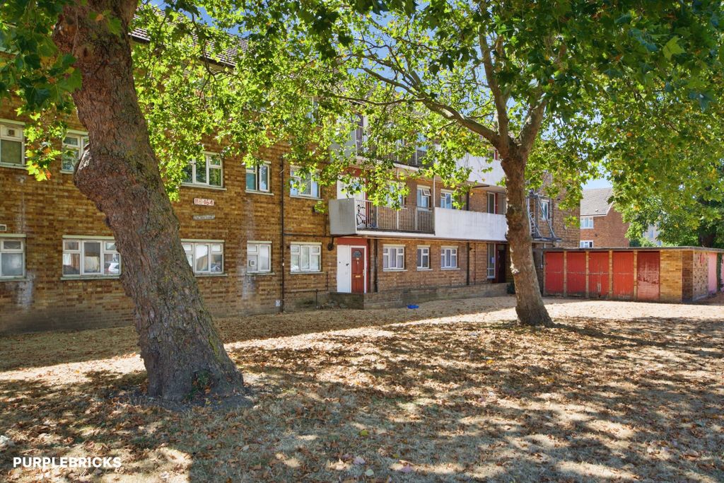 Property photo 3 of 21