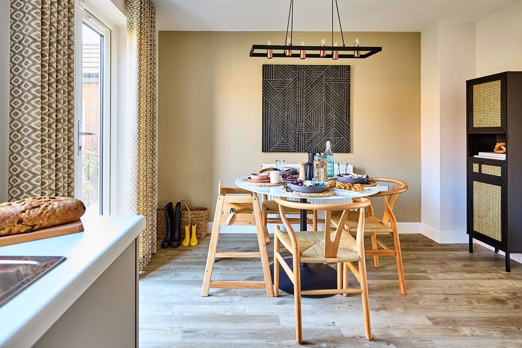 Property photo 3 of 11 Discover A Family Dining Area Flooded With Light