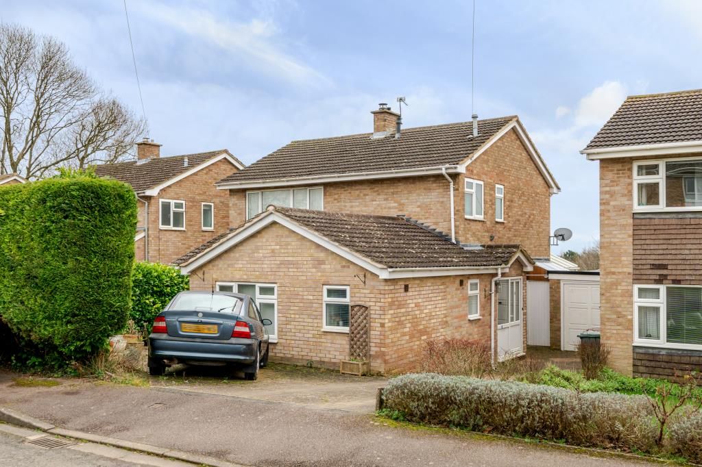 Property photo 1 of 17 External View