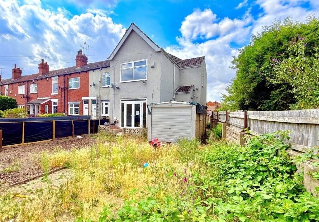 Property photo 1 of 8