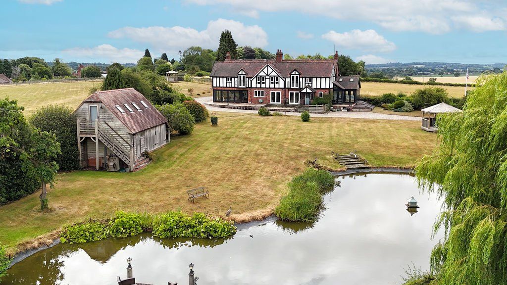 Property photo 2 of 34 Kingslow House