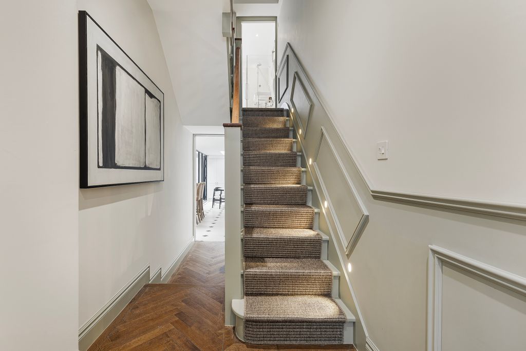 Property photo 3 of 26