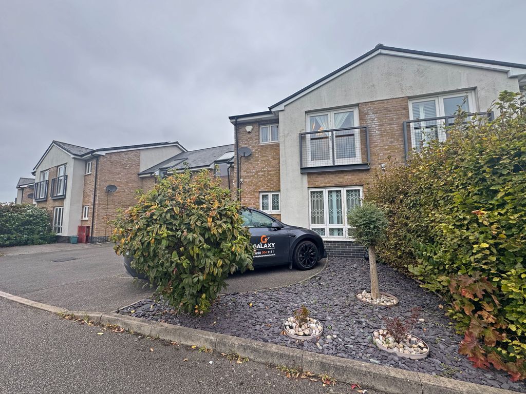 Property photo 2 of 22