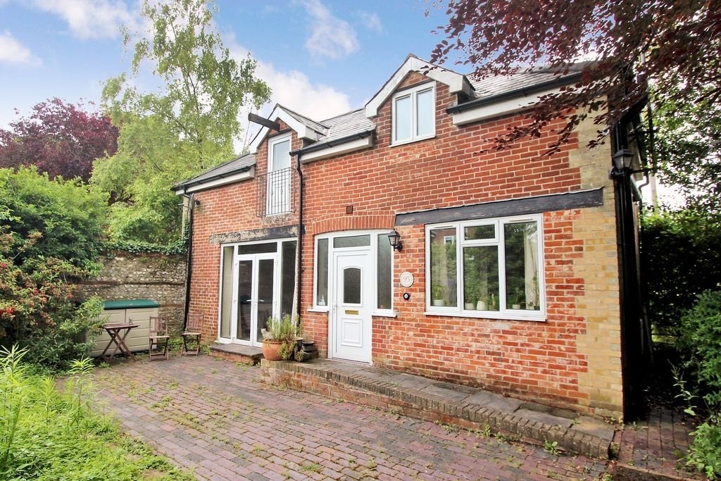 Property photo 1 of 4