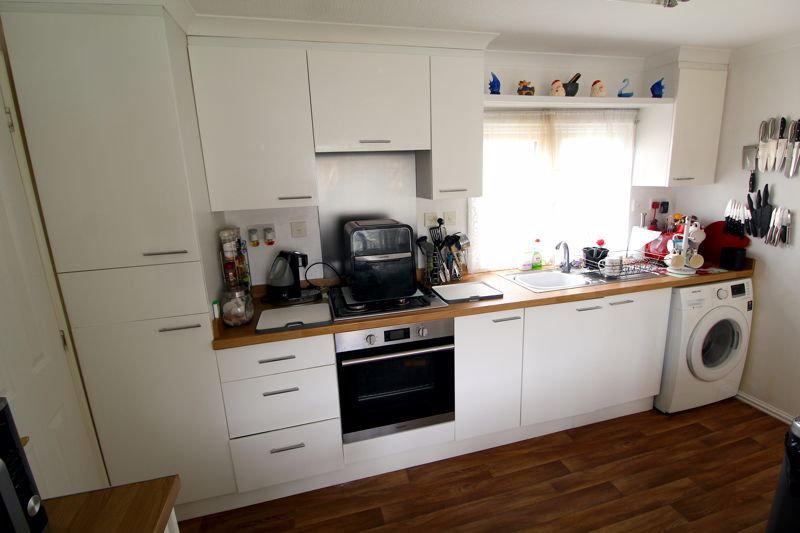 Property photo 3 of 9 Kitchen/Diner