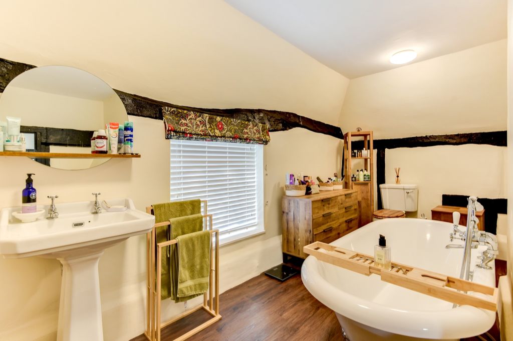 Property photo 2 of 46 Cherrytree-50