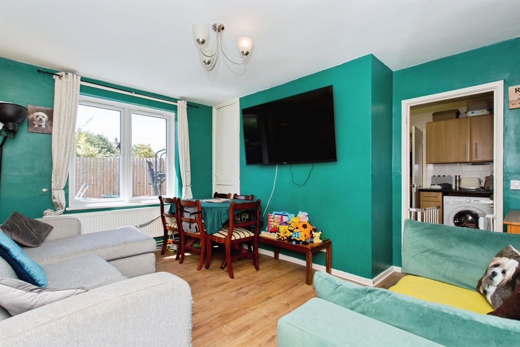 Property photo 2 of 14