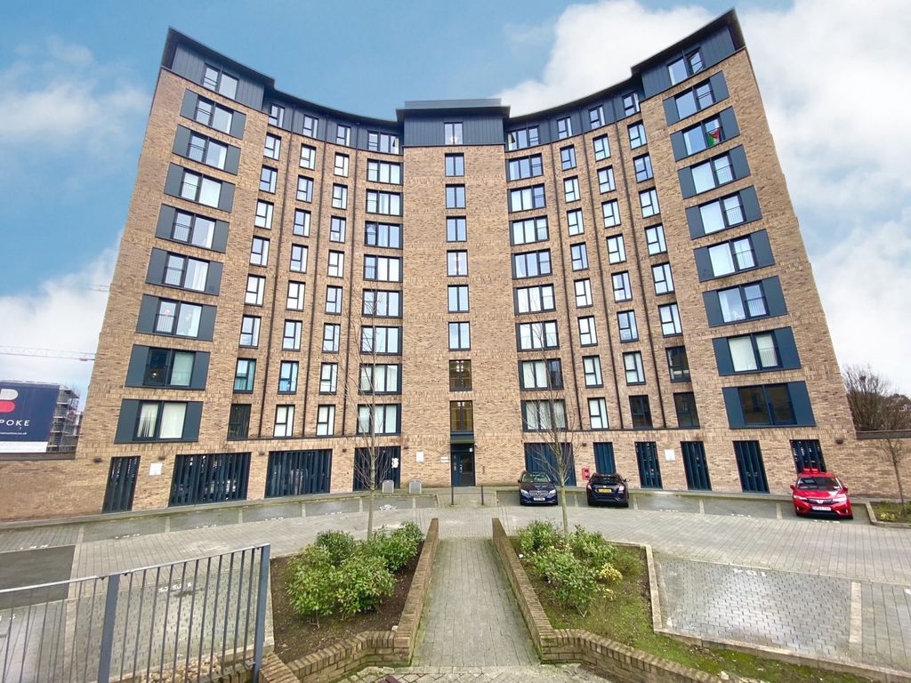 Property photo 1 of 8 2 Bedroom, 2 Bathroom Apartment Â€“ Lexington Gardens, Birmingham