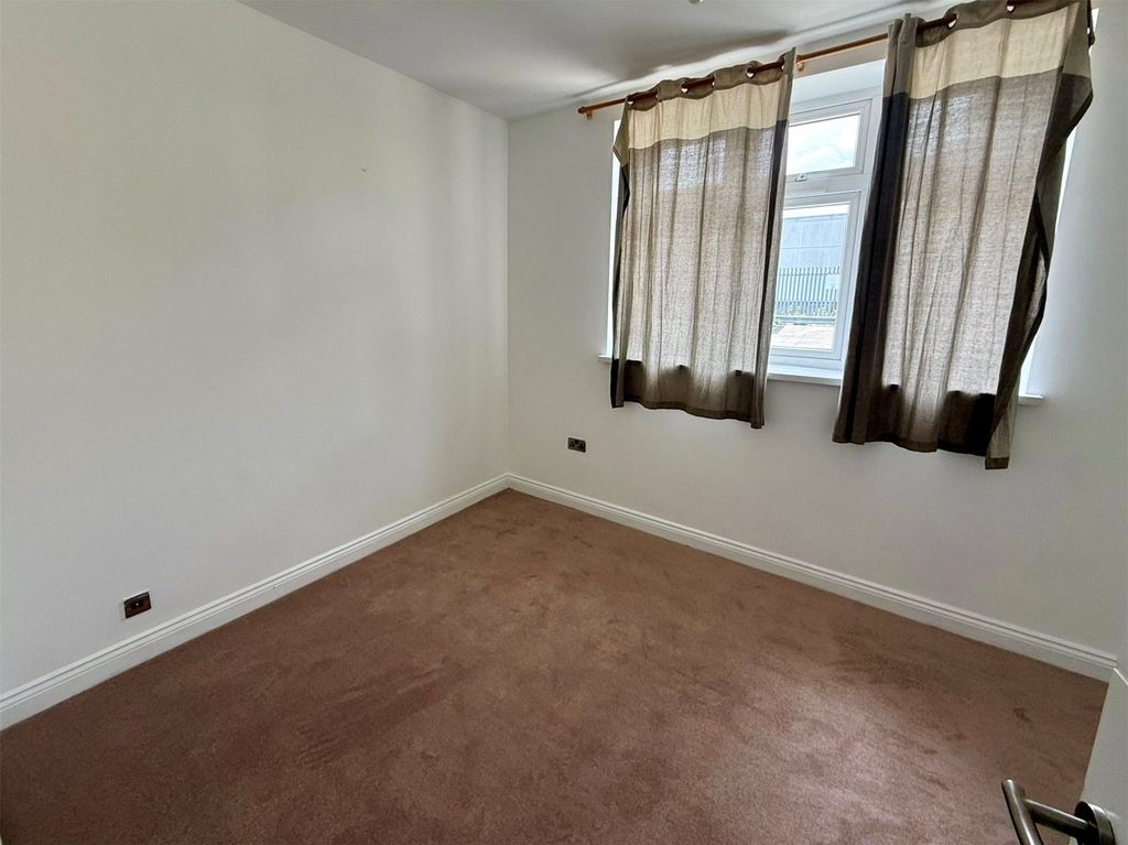 Property photo 3 of 7 Picture No. 09