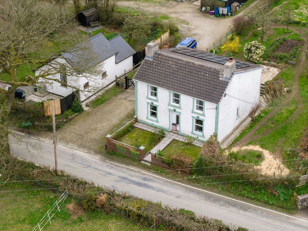 Property photo 2 of 54