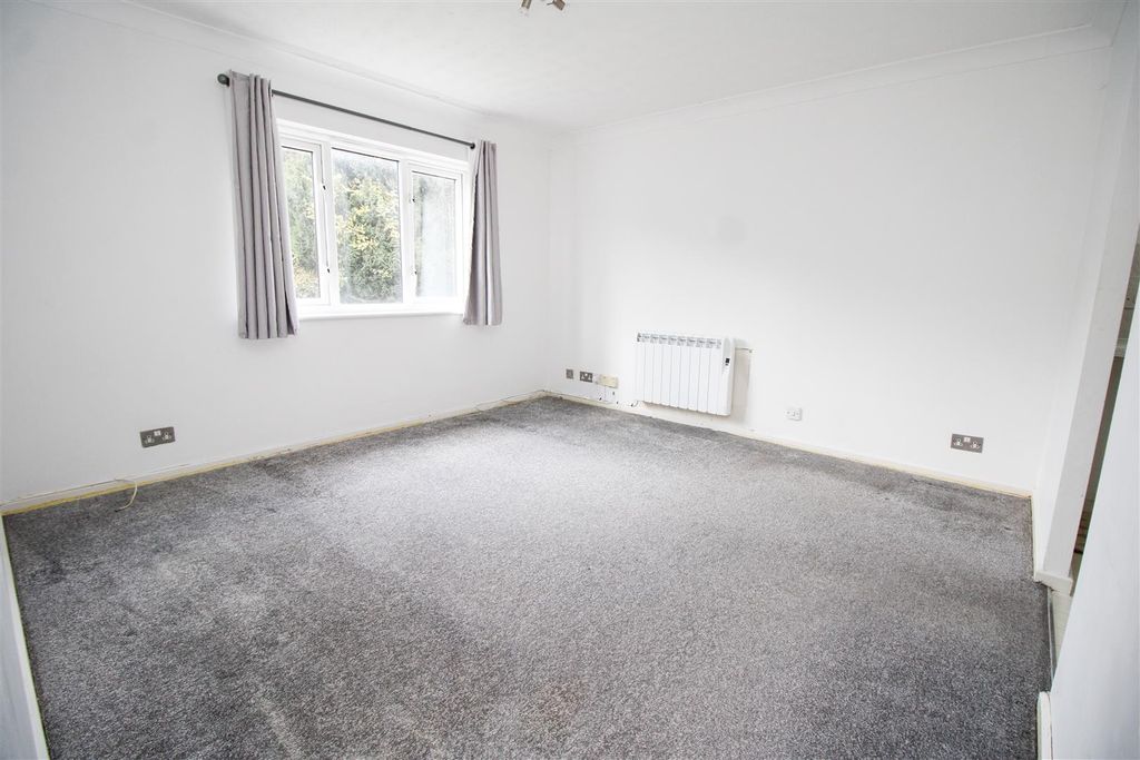 Property photo 3 of 8 Img_5090.Jpg