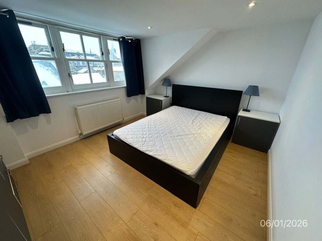 Property photo 3 of 11 Bedroom 1