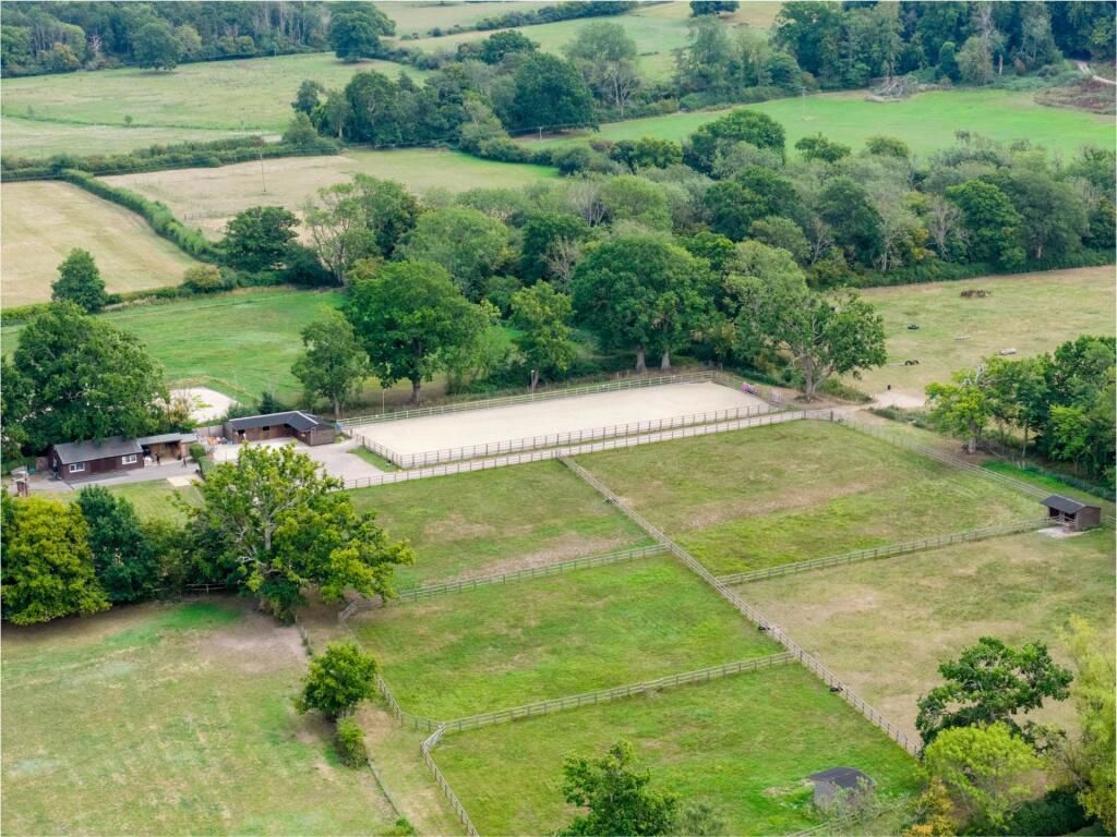 Property photo 2 of 28