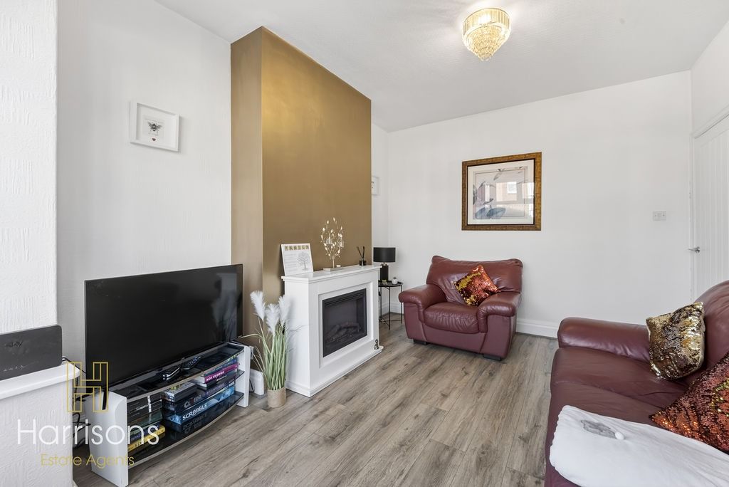 Property photo 3 of 24 5025876