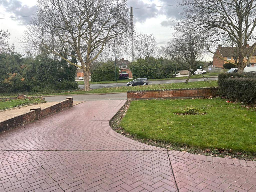 Property photo 2 of 16