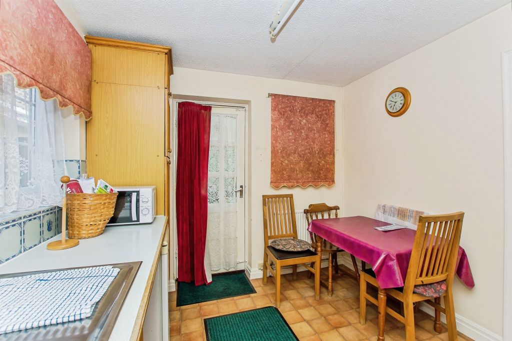 Property photo 3 of 17