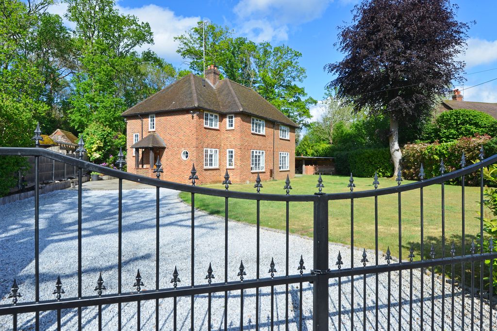Property photo 1 of 20