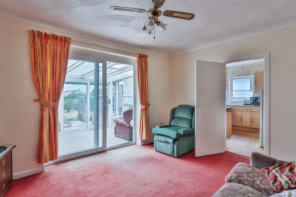 Property photo 3 of 20