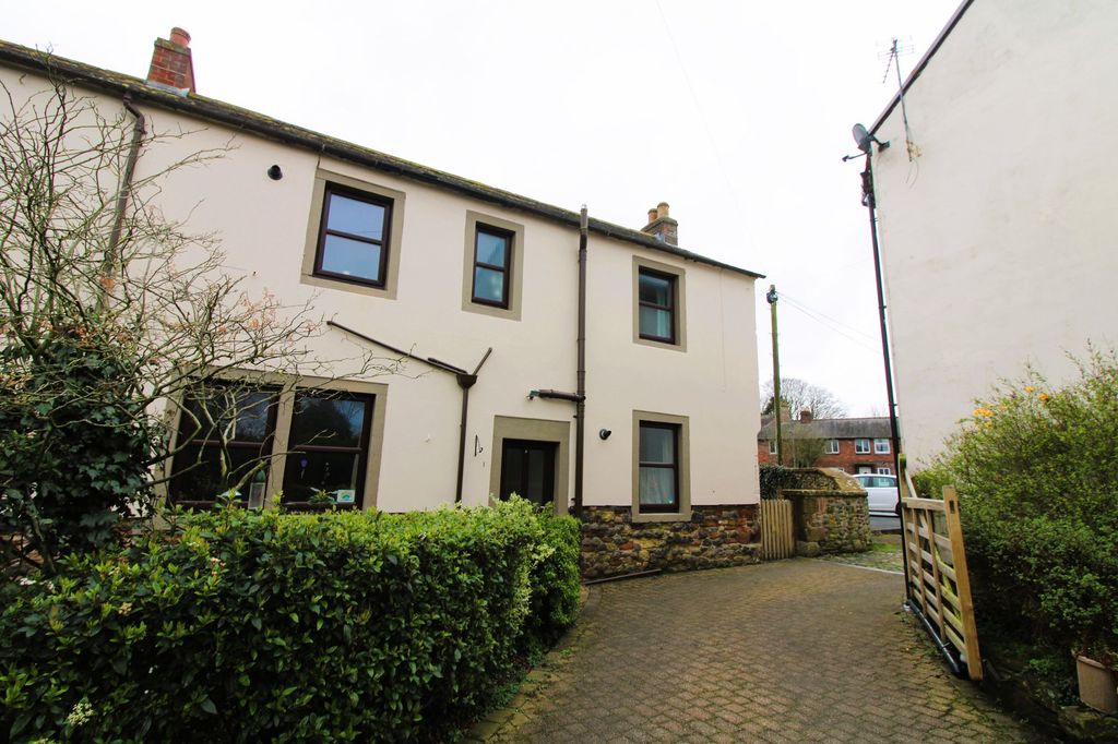 Property photo 1 of 15 External