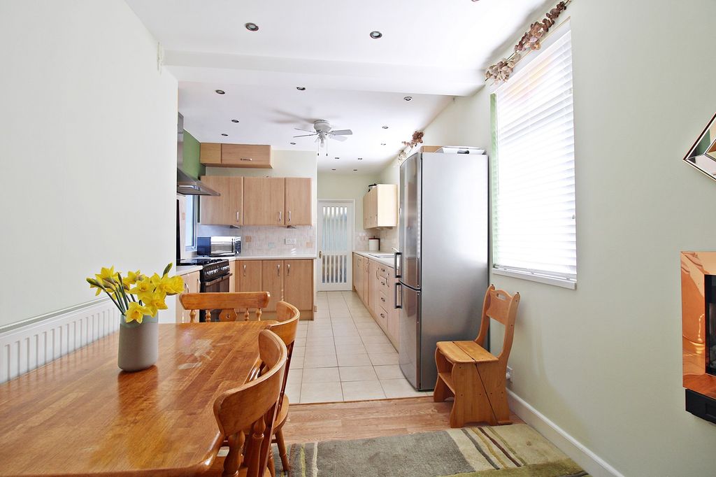 Property photo 2 of 25 Kitchen-Diner