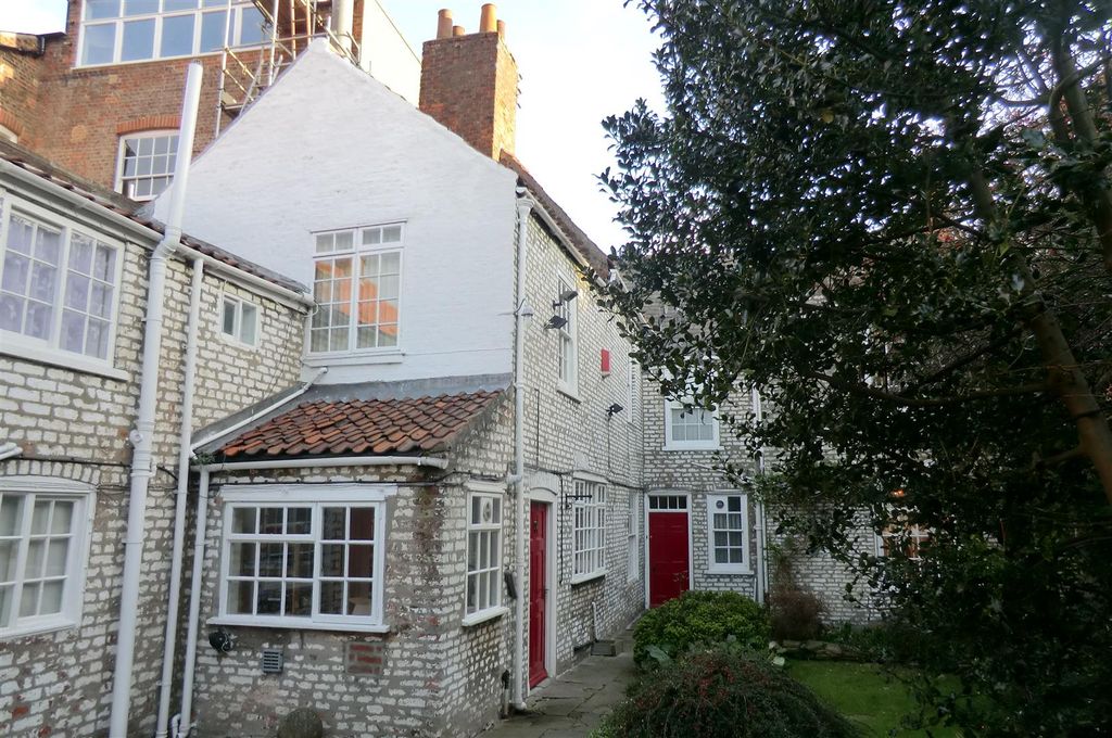 Property photo 2 of 5 Cimg0835.Jpg