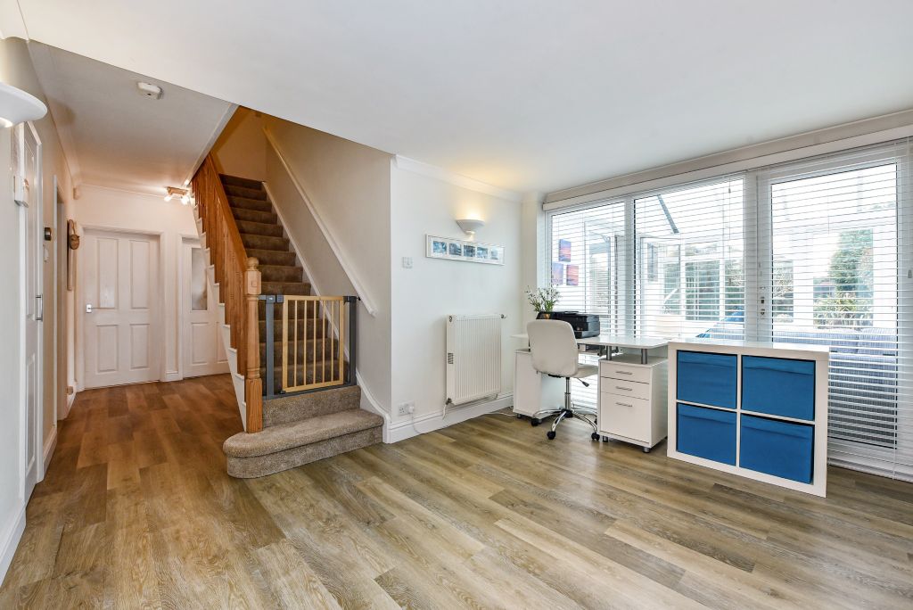 Property photo 2 of 22