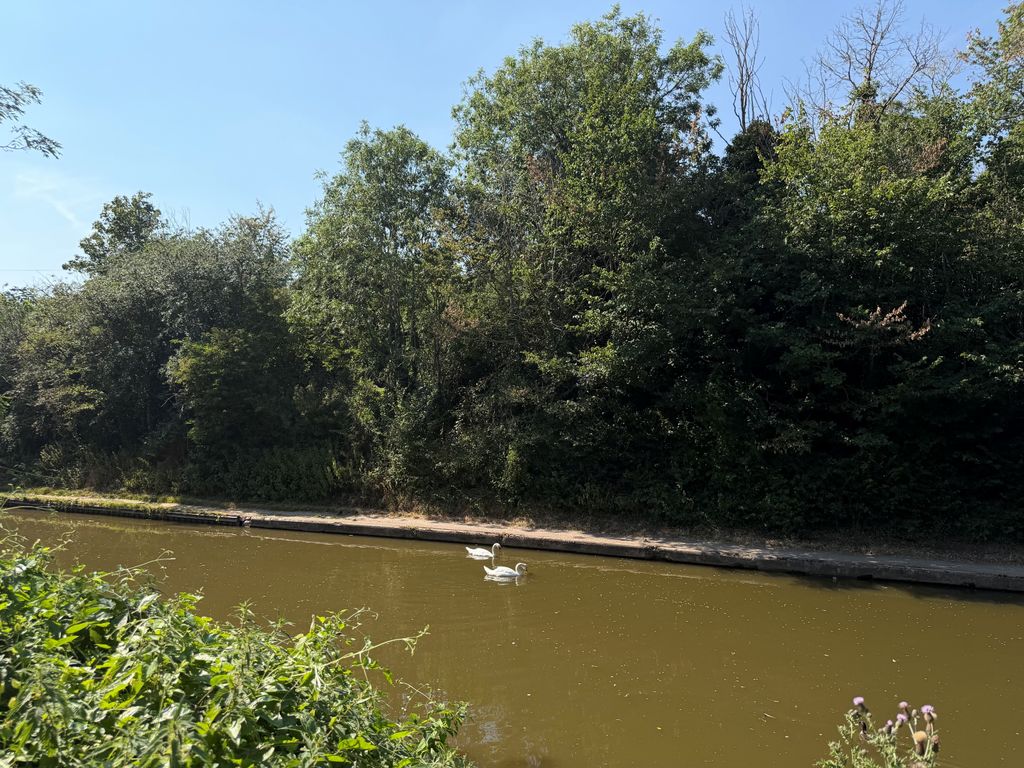 Property photo 2 of 16 Canal Side Location