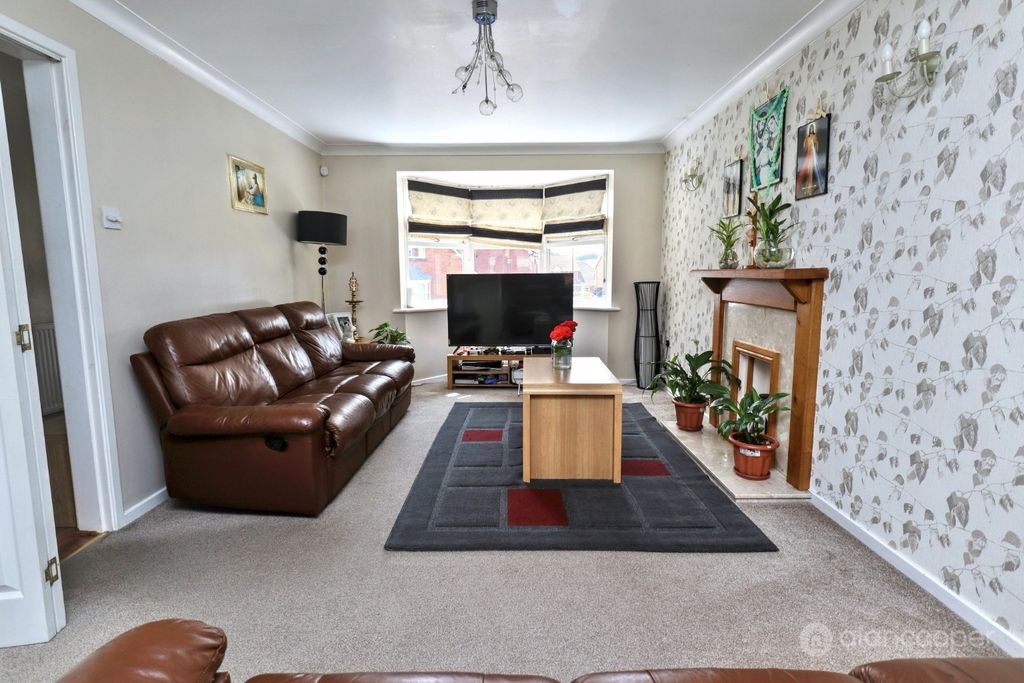 Property photo 3 of 34 5307733