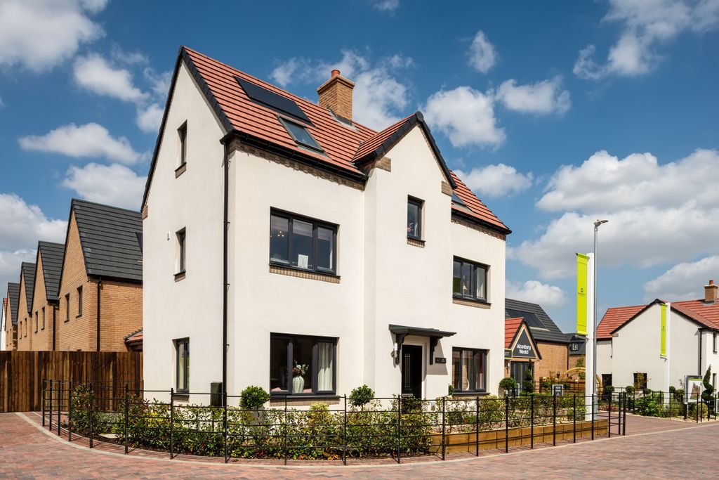 Property photo 2 of 8 Streetscene2