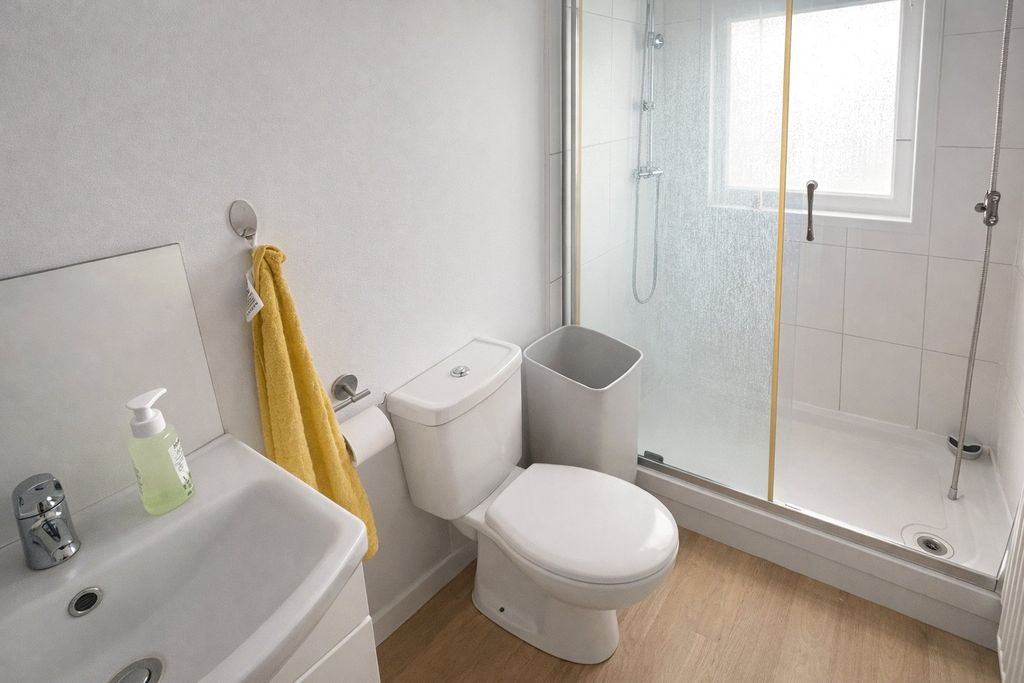 Property photo 3 of 3 Shower Room