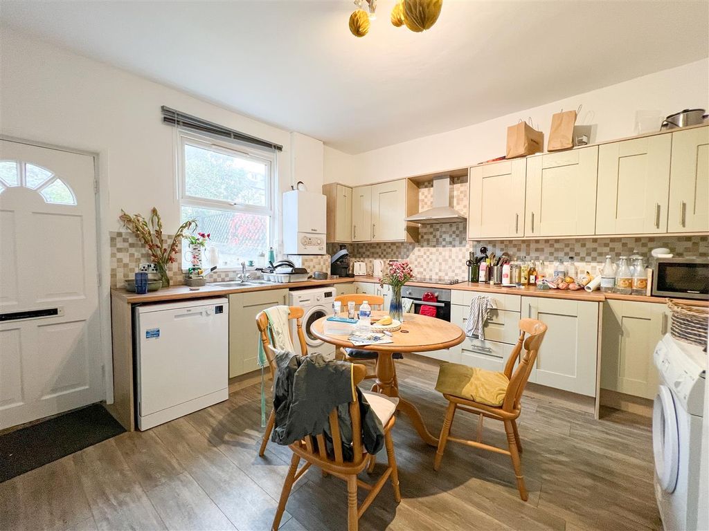 Property photo 3 of 8 Img_0901.Jpg