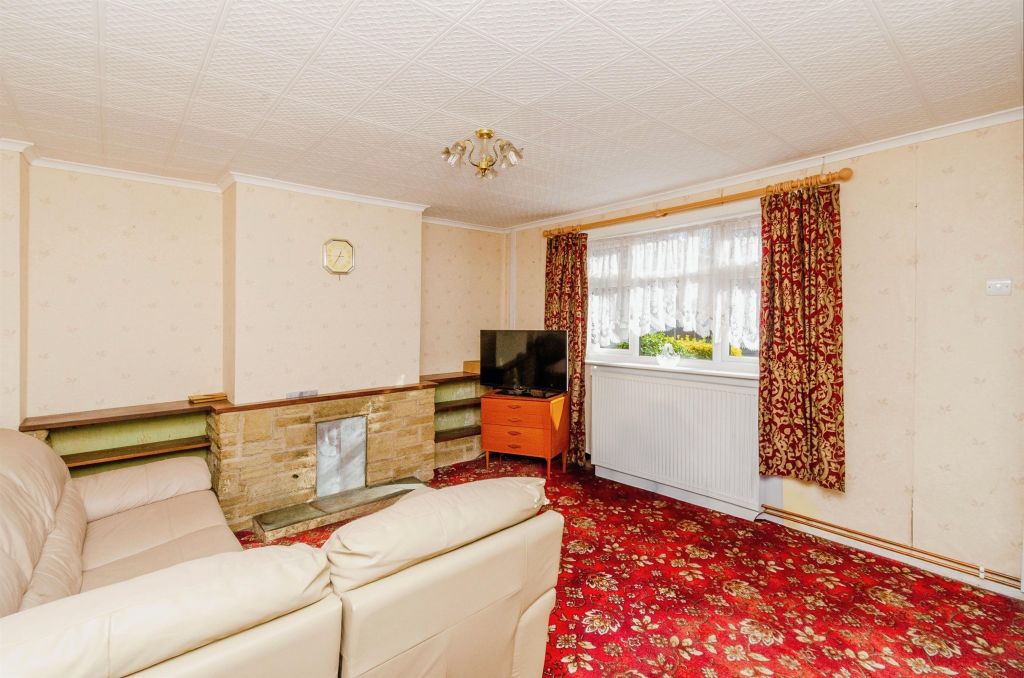 Property photo 2 of 18