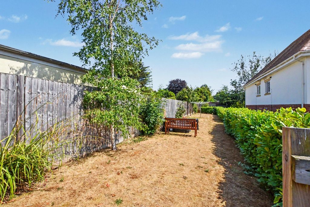 Property photo 3 of 15 Picture No. 17