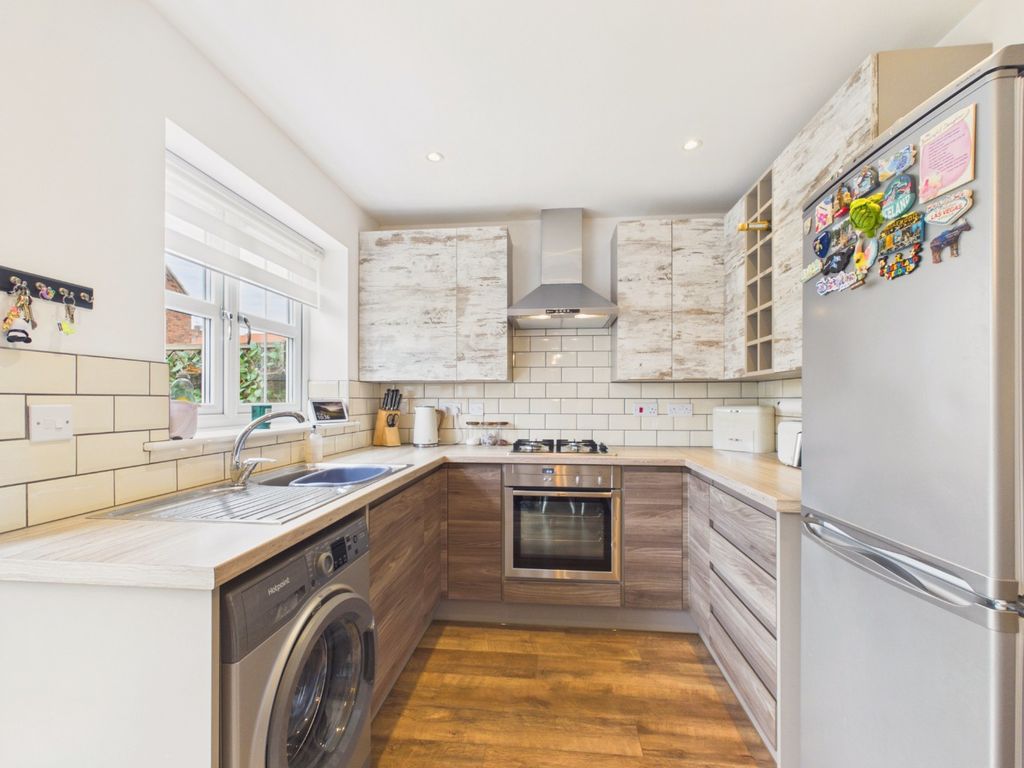Property photo 3 of 18 5137633