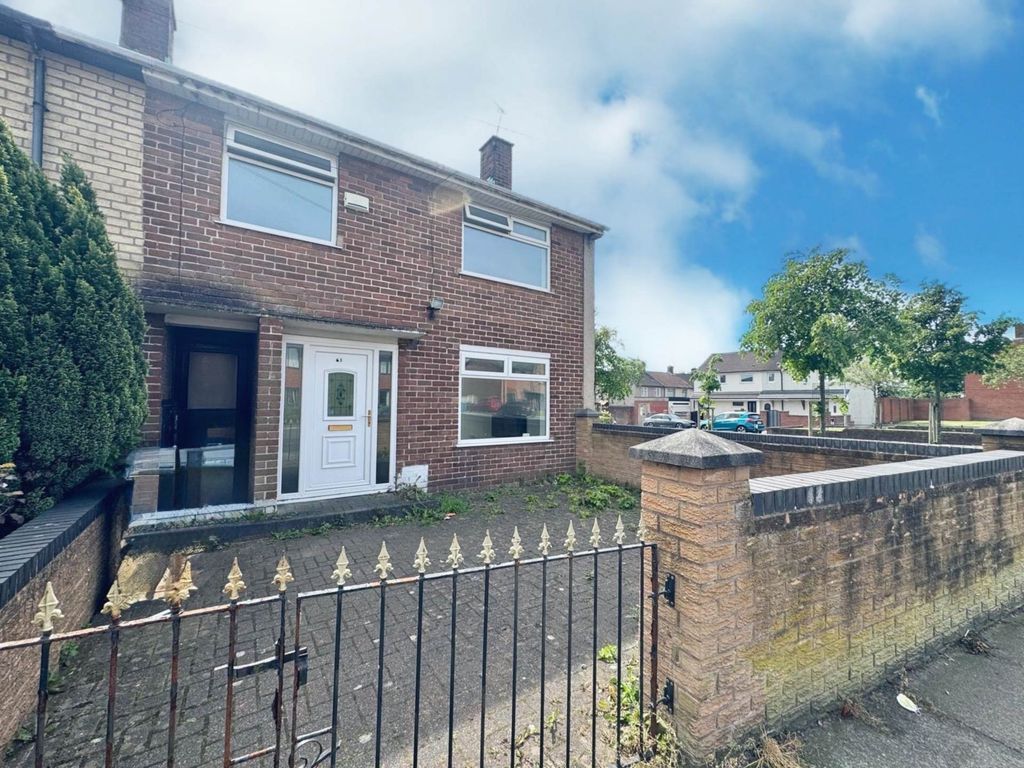 Property photo 1 of 12