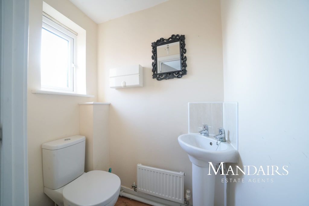 Property photo 3 of 19