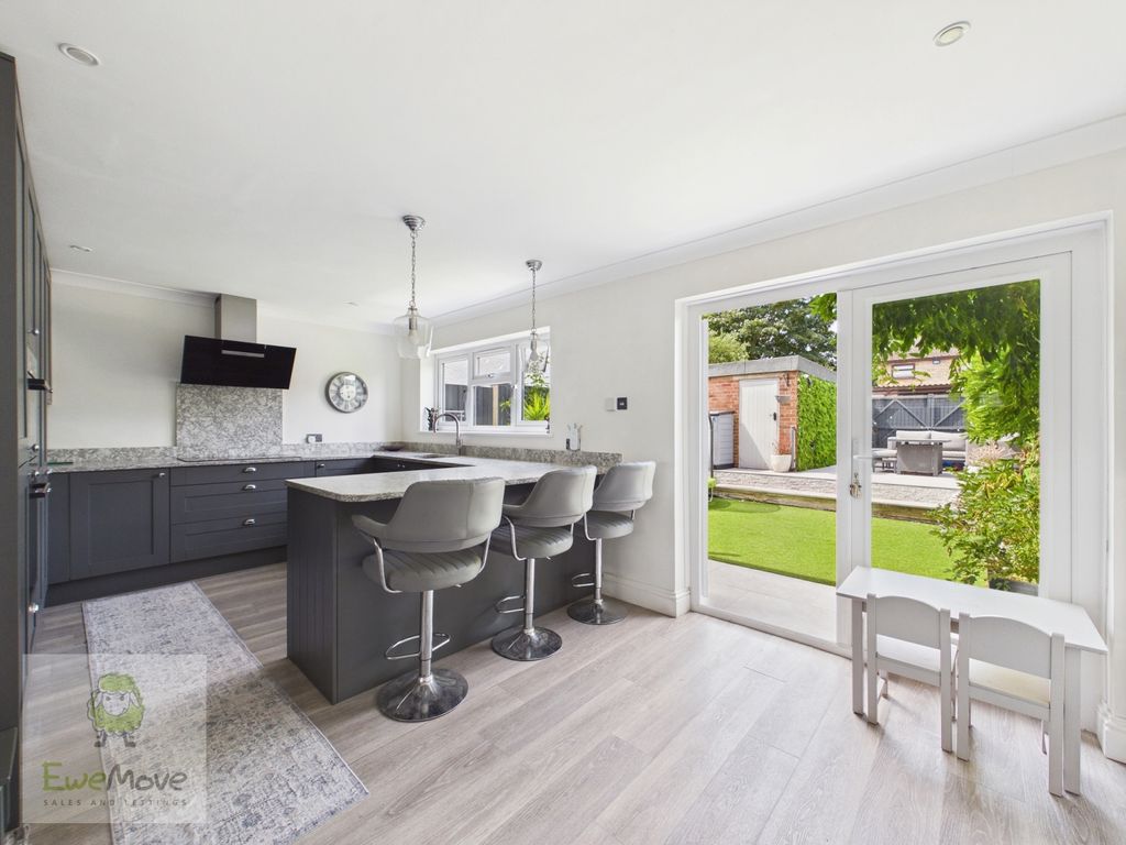 Property photo 1 of 22 Kitchen Breakfast Room