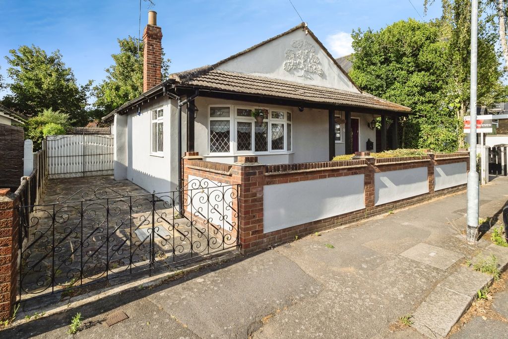 Property photo 1 of 17 Photo