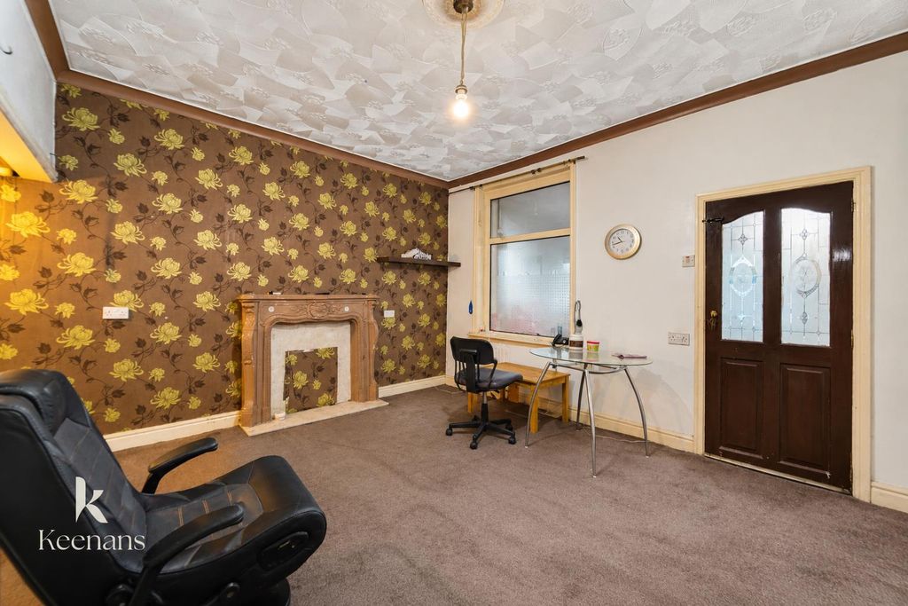 Property photo 3 of 24