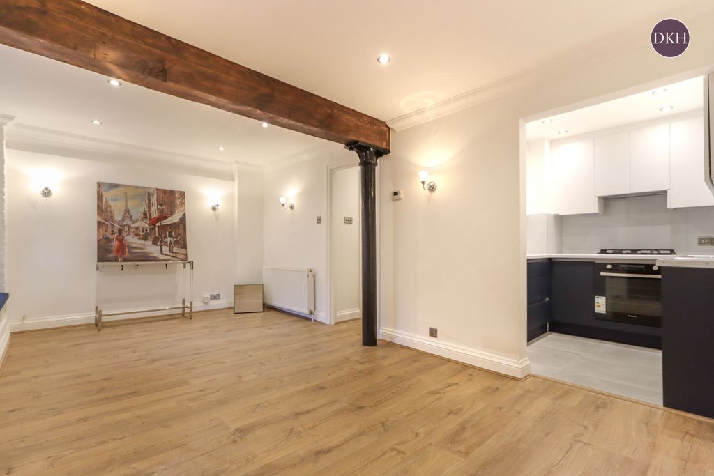 Property photo 3 of 14 Picture No. 06