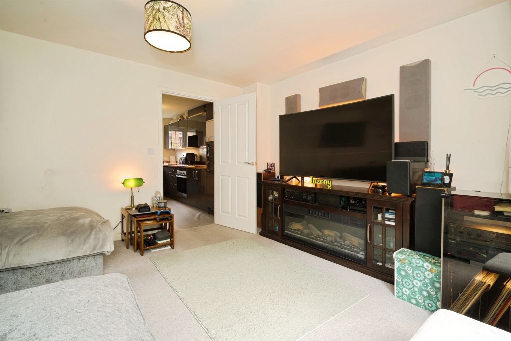 Property photo 2 of 13
