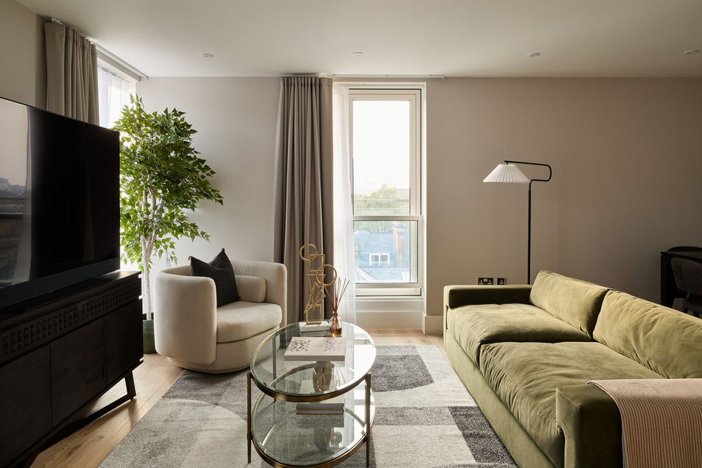 Property photo 2 of 16