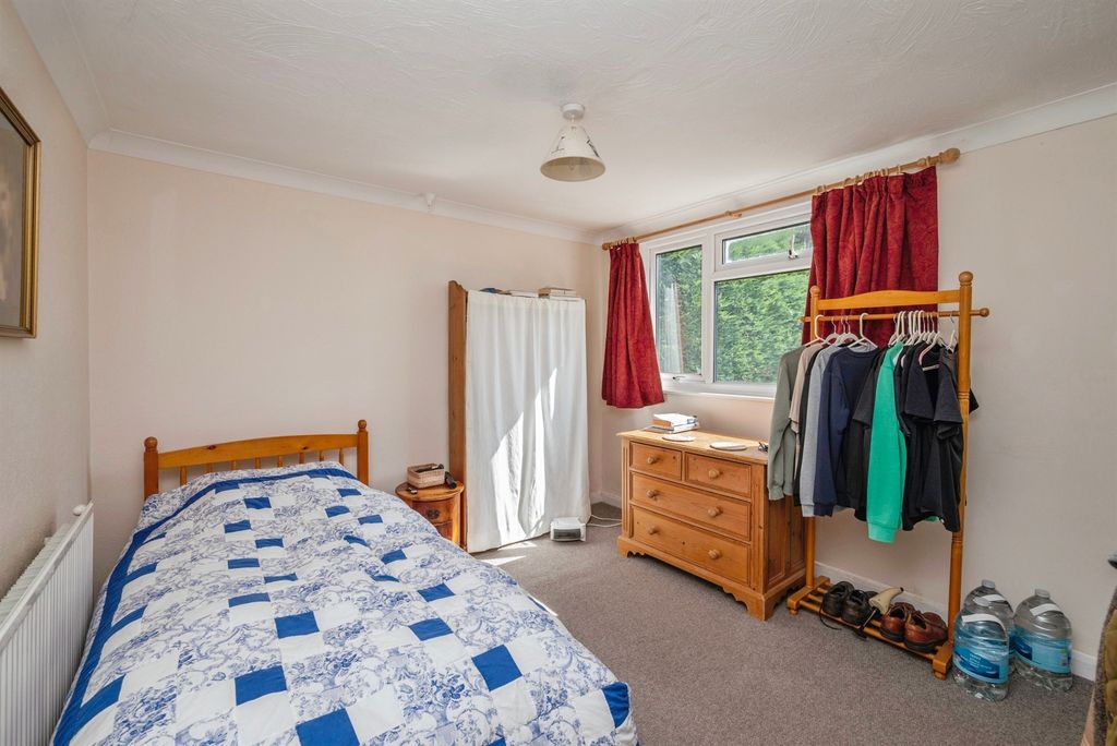 Property photo 3 of 25
