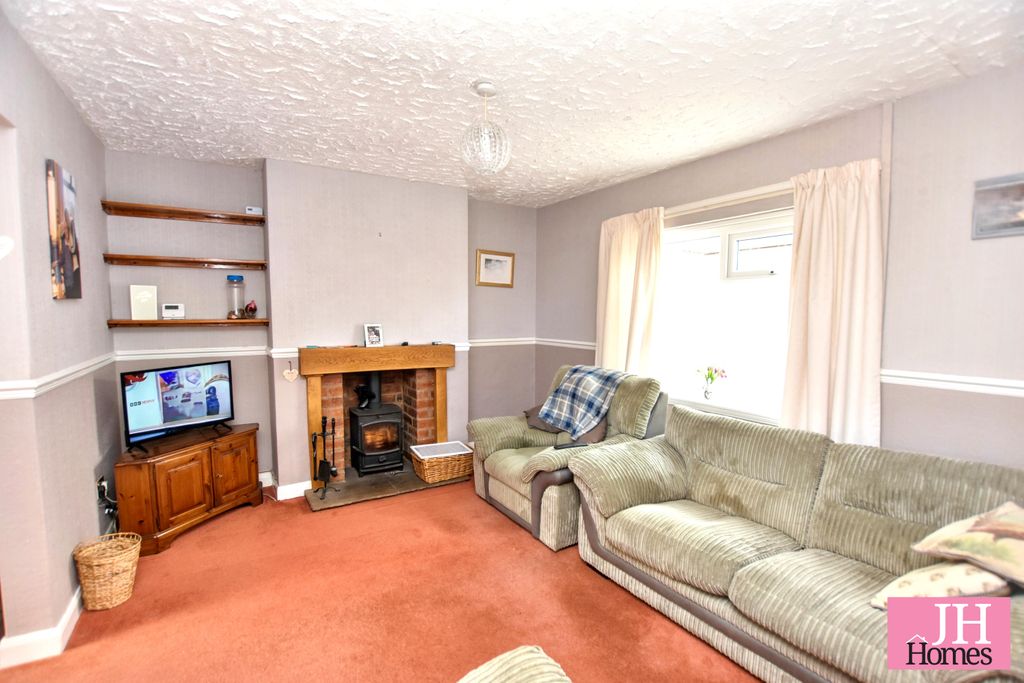 Property photo 2 of 22