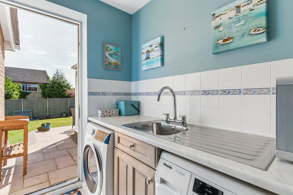 Additional image 9 of 4 bed detached house for saleTalbot Street, Hitchin SG5