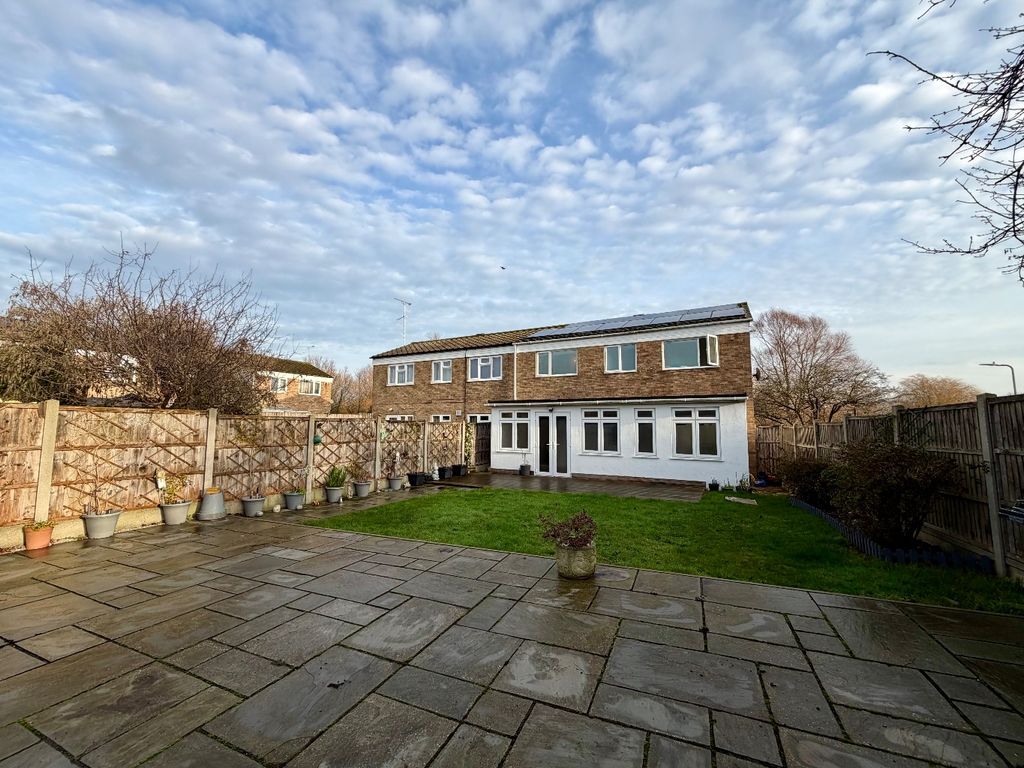 Property photo 2 of 20 4734931